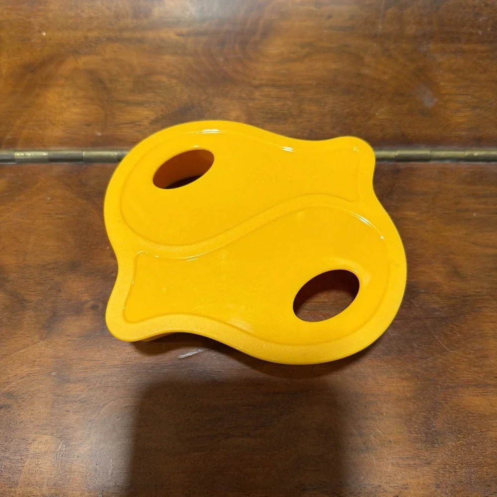 Tupperware new fish